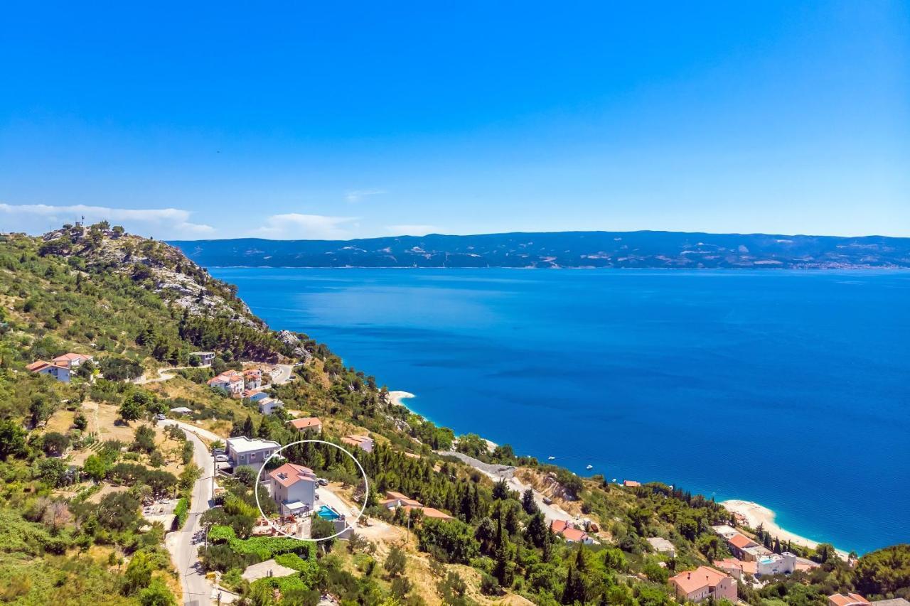 Villa Belvedere With Heated Pool, Billiards, Media Room, Sea Views,10 Pax Омиш Экстерьер фото