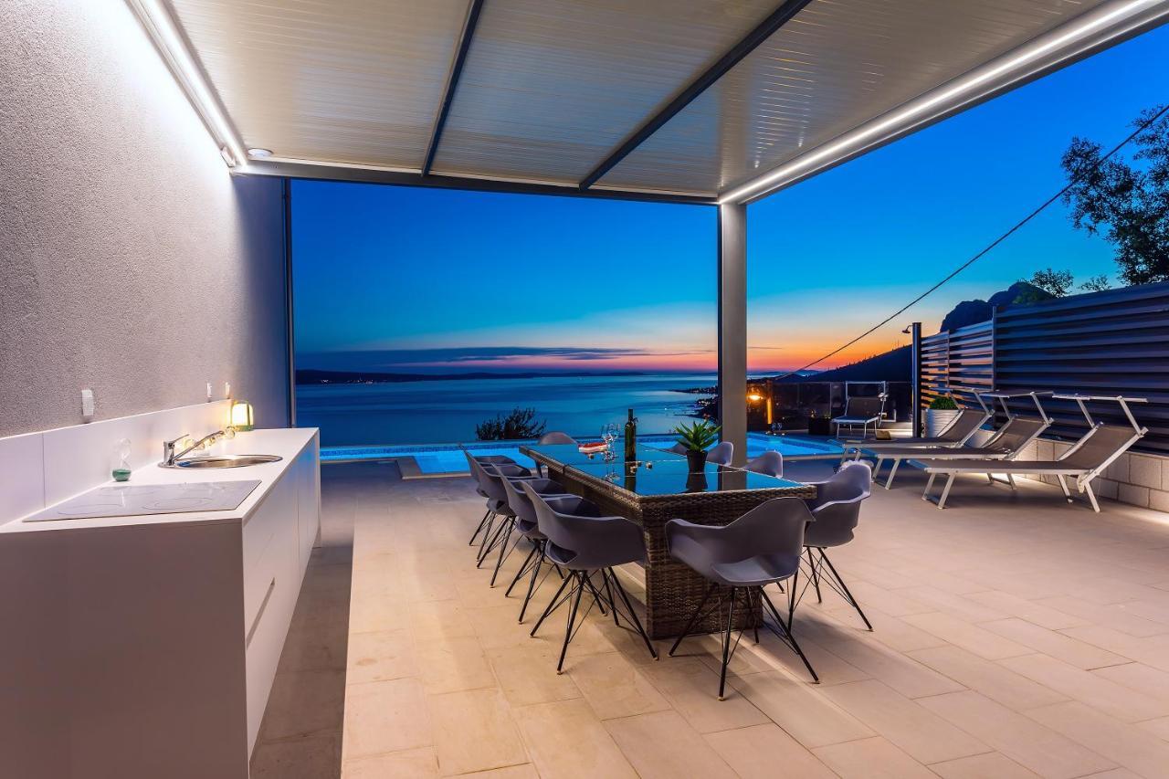 Villa Belvedere With Heated Pool, Billiards, Media Room, Sea Views,10 Pax Омиш Экстерьер фото