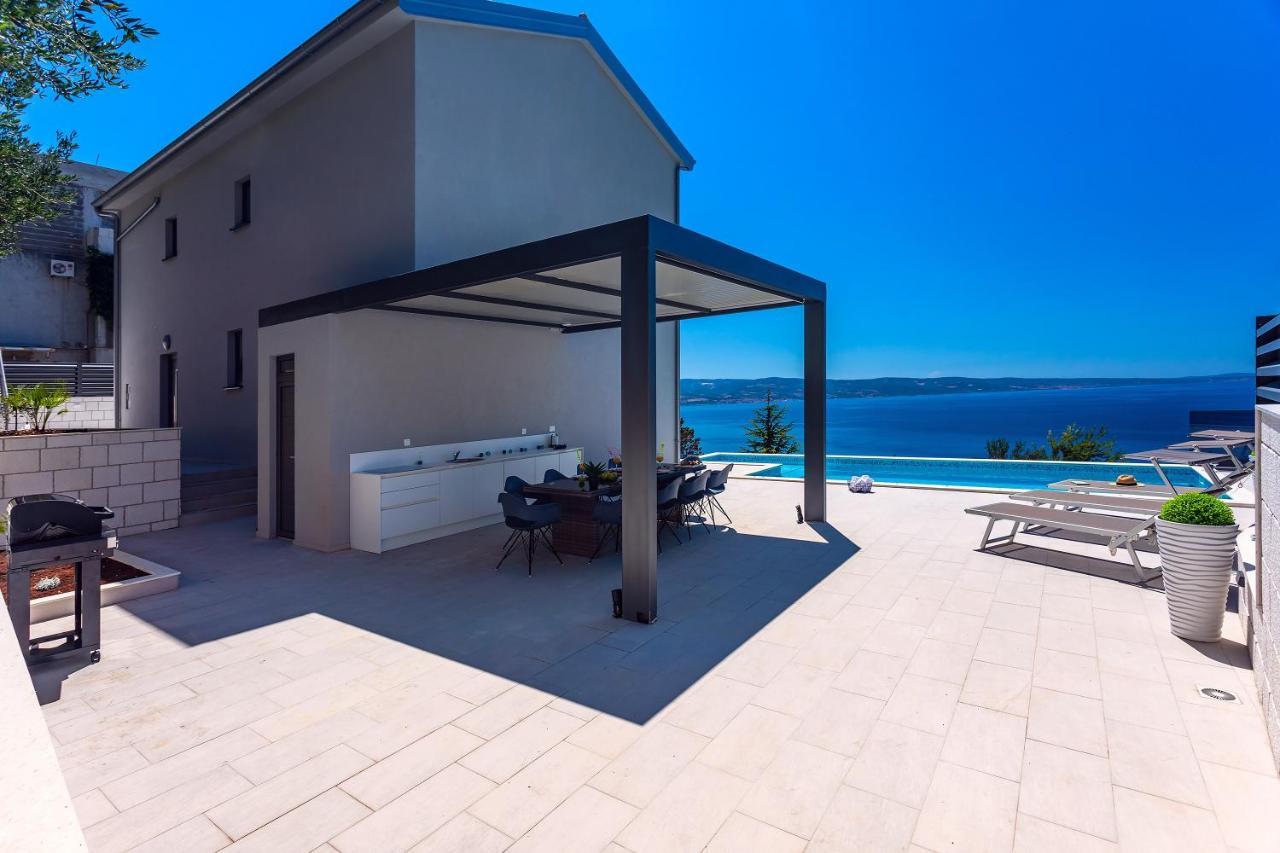 Villa Belvedere With Heated Pool, Billiards, Media Room, Sea Views,10 Pax Омиш Экстерьер фото