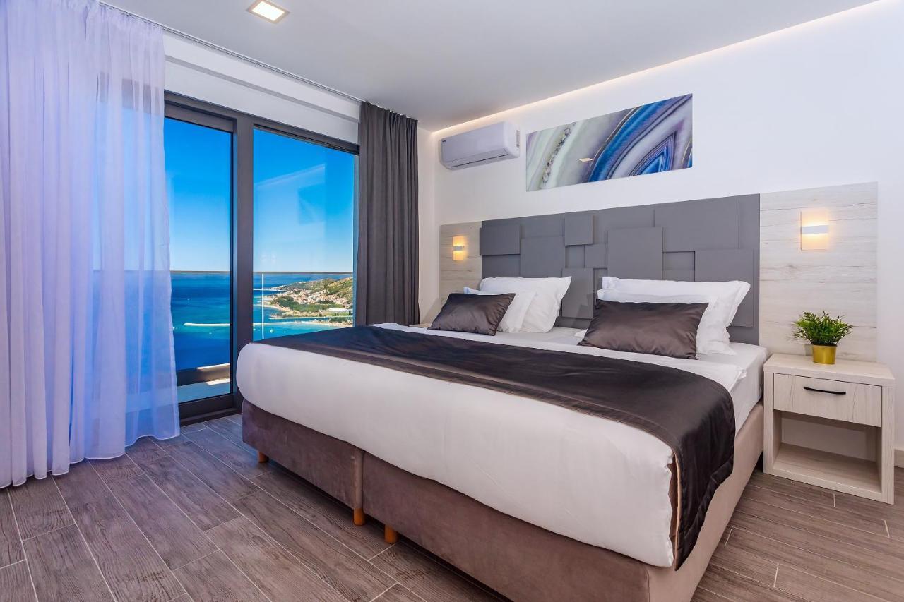 Villa Belvedere With Heated Pool, Billiards, Media Room, Sea Views,10 Pax Омиш Экстерьер фото
